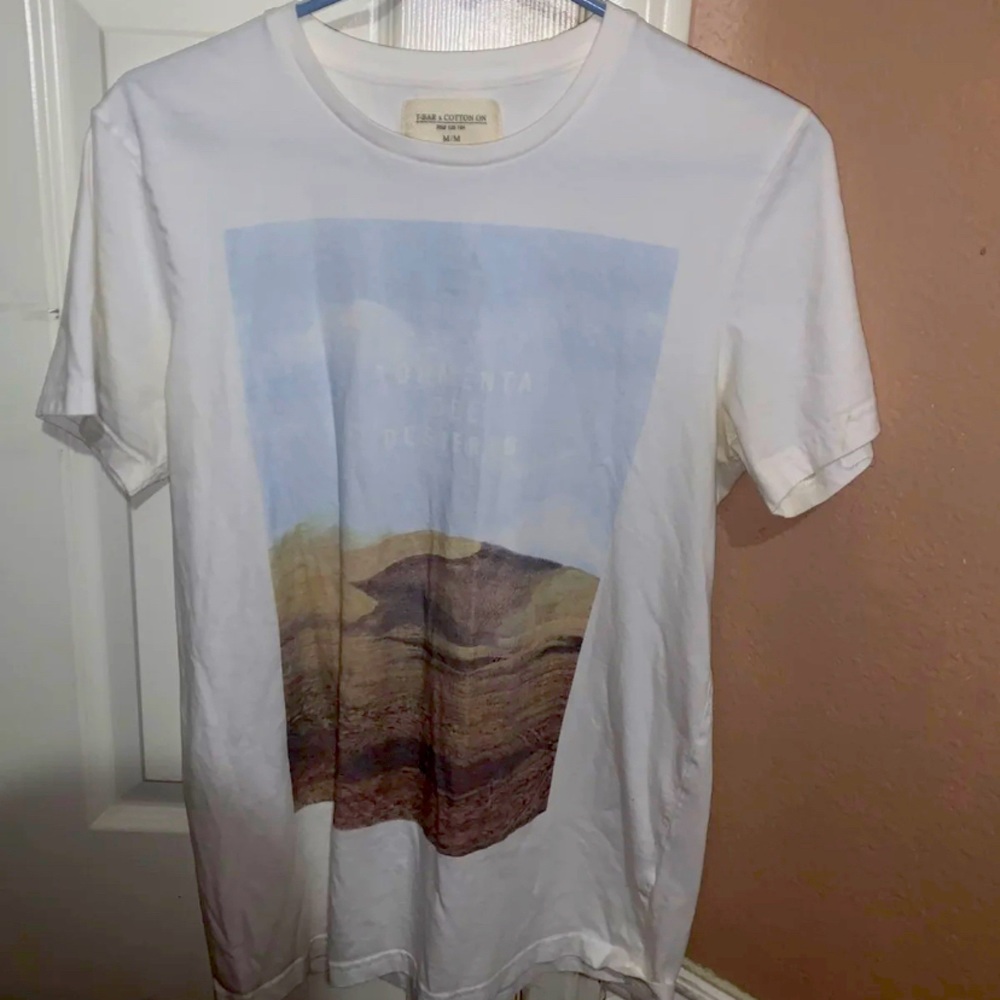 Men’s M cotton on white tee